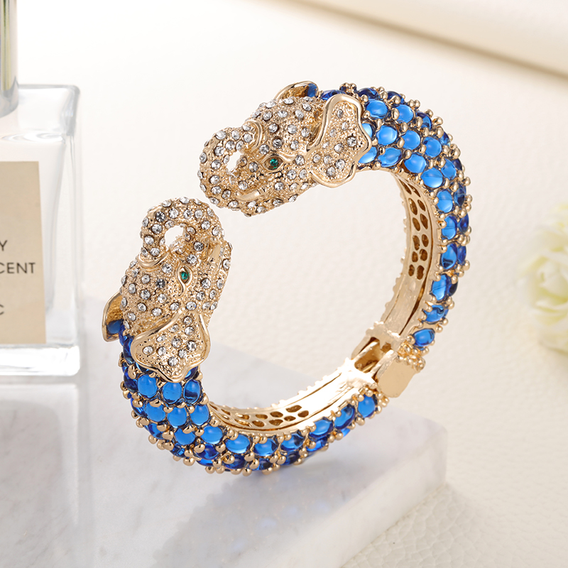 Sally'nin cennet reçine renkli - Paradise Jewelry & Watches Llc Miami Photos incelemesi ve fiyatı